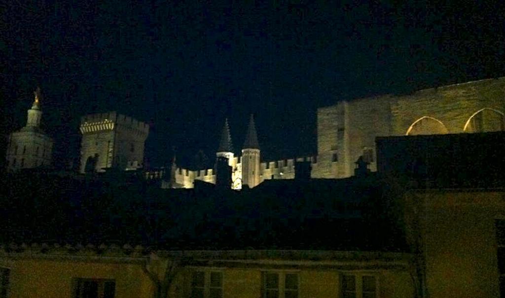 Studio Vue Palais Des Papes Avignon Ngoại thất bức ảnh